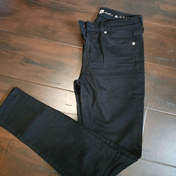 7 For All Mankind Skinny Jeans Size 26 Mid rise - Picture 6 of 6